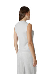 SLEEVELESS CREWNECK SWEATER