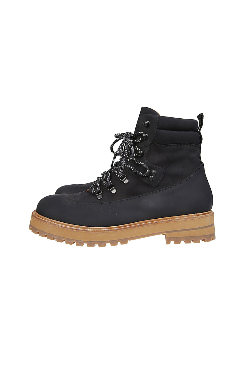 Leather and Nabuk shoe