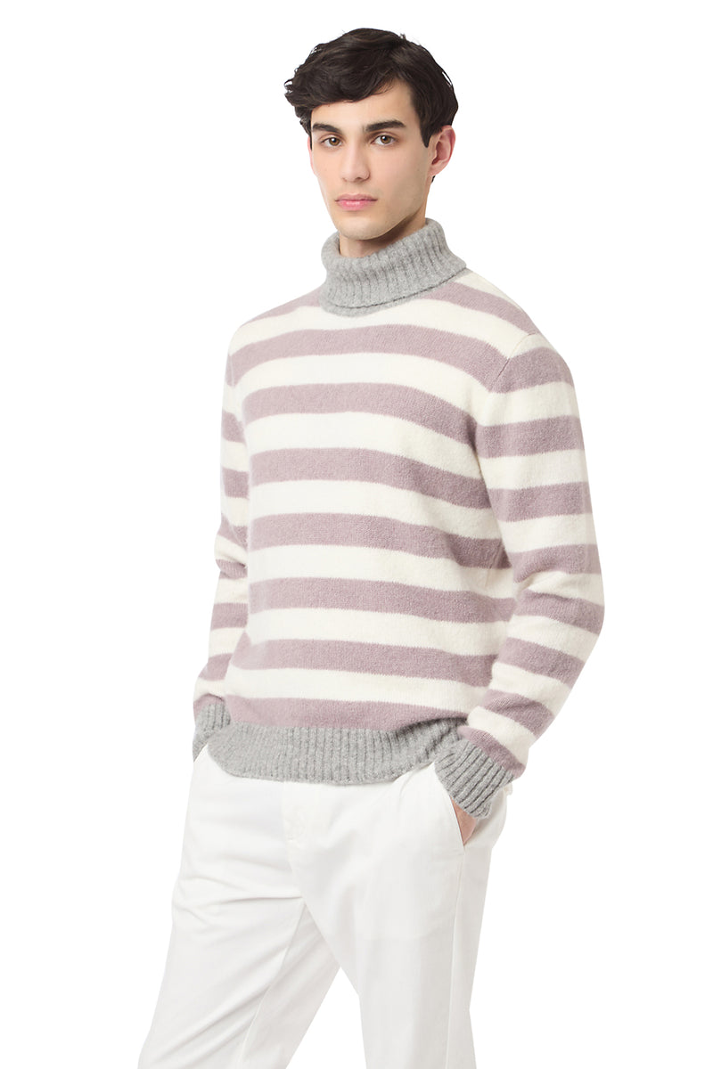 TURTLENECK SWEATER