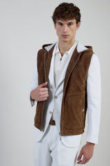 GILET CON CAPPUCCIO SUEDE